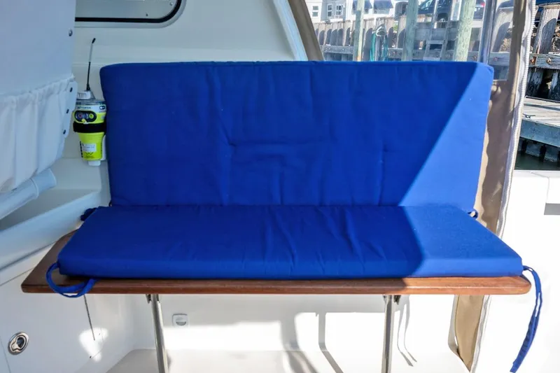 Slide: The Image of ARCHIMEDES, 2005 Back Cove 29 Hard Top - 11