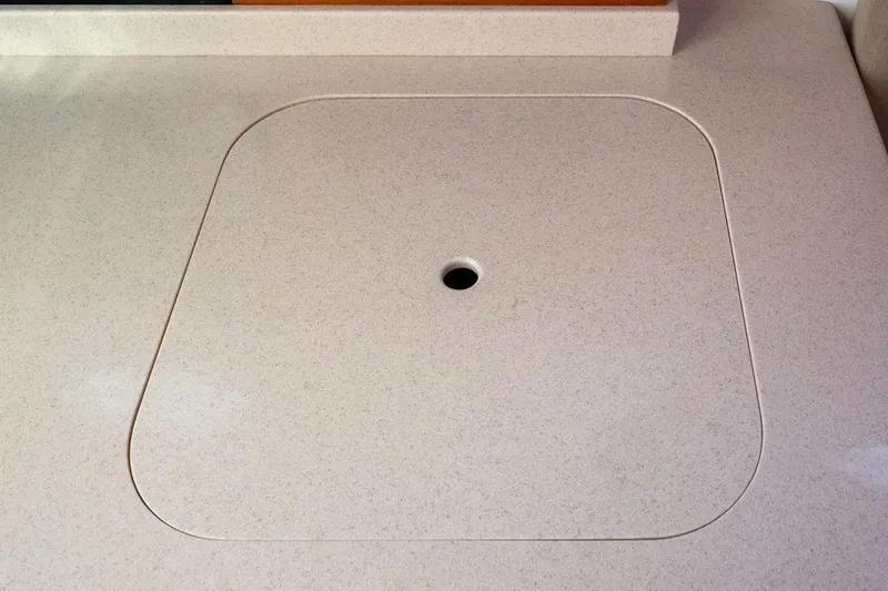 Slide: The Image of ARCHIMEDES, 2005 Back Cove 29 Hard Top - 33