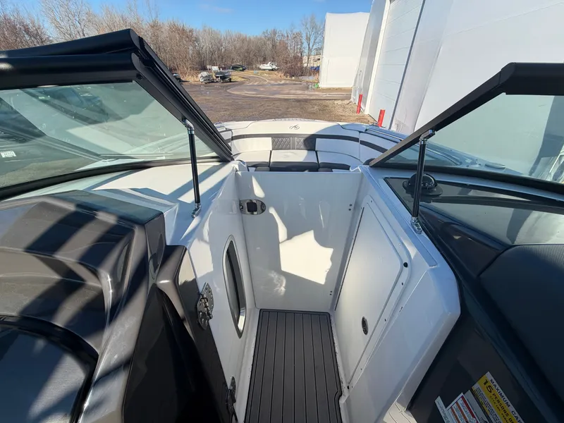 Slide: The Image of 2023 Monterey M6 boat with open cockpit and modern design. - 47