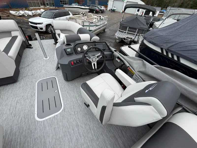 Slide: The Image of Bennington S-1 22 SSR SPS BLACKOUT LUXE In-Floor Storage 2026 - 5