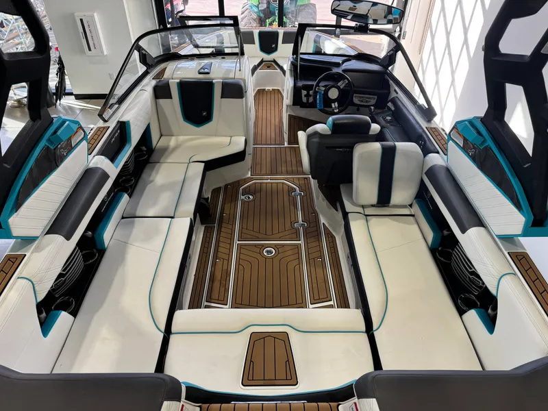 Slide: The Image of Nautique Super Air Nautique G23 2019 - 13