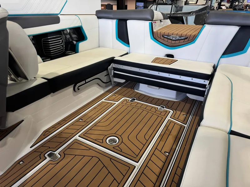 Slide: The Image of Nautique Super Air Nautique G23 2019 - 15