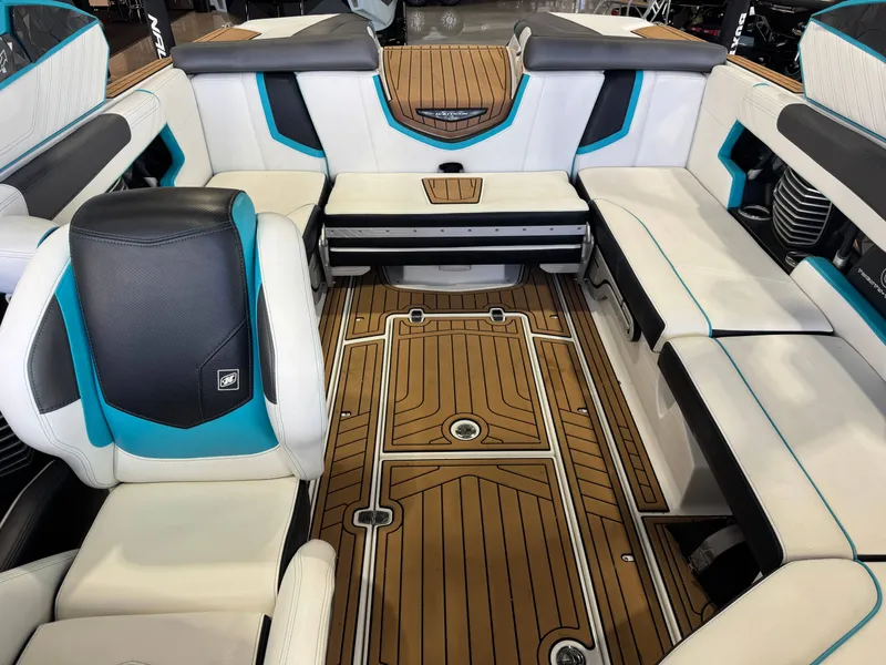 Slide: The Image of Nautique Super Air Nautique G23 2019 - 22