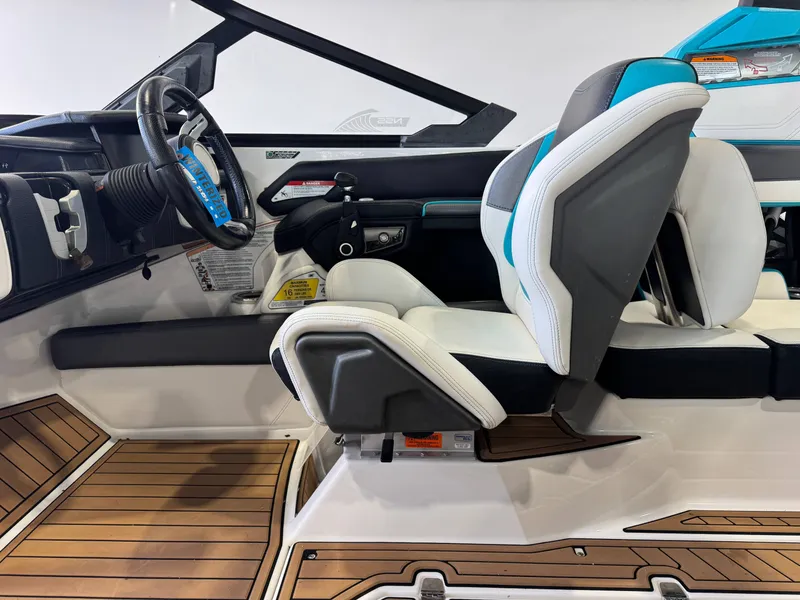 Slide: The Image of Nautique Super Air Nautique G23 2019 - 23