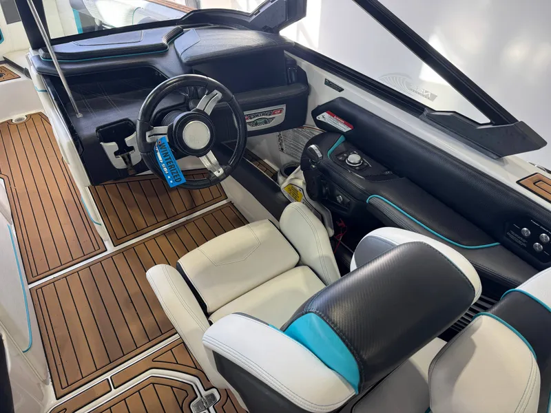 Slide: The Image of Nautique Super Air Nautique G23 2019 - 25