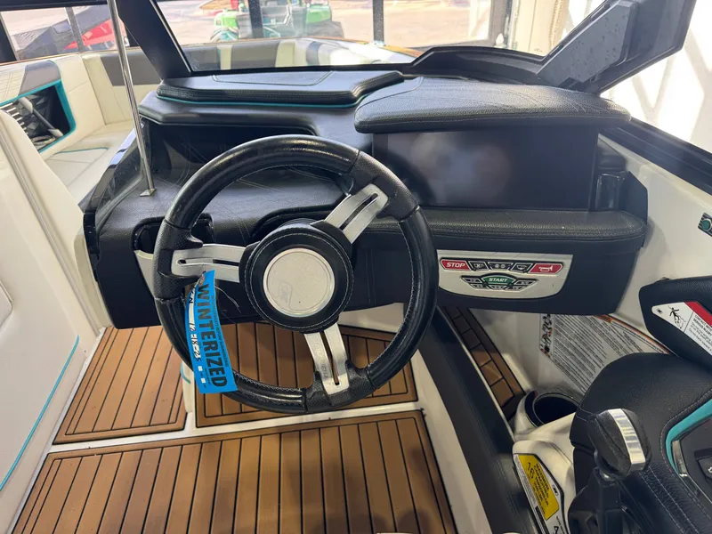 Slide: The Image of Nautique Super Air Nautique G23 2019 - 26