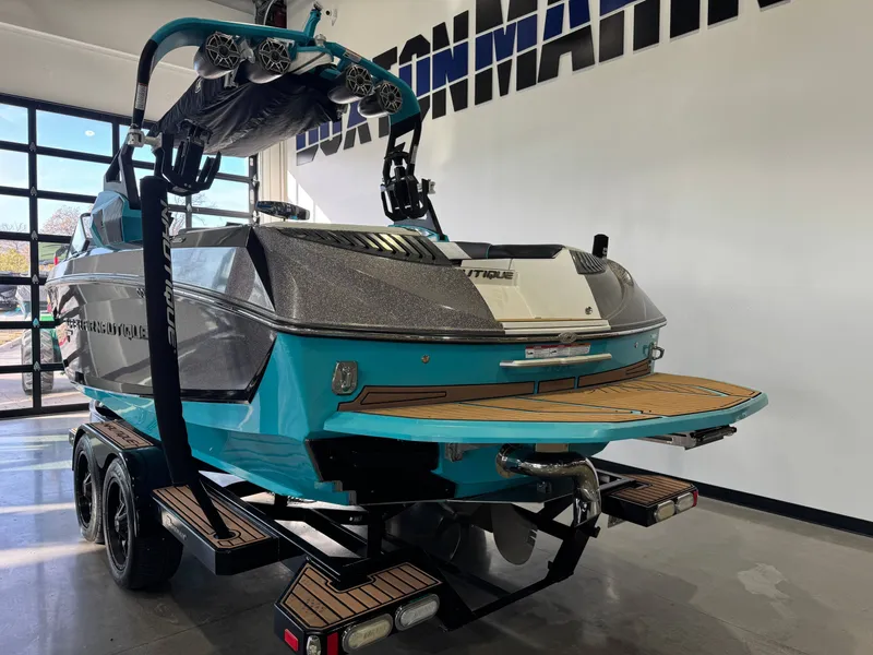 Slide: The Image of Nautique Super Air Nautique G23 2019 - 5