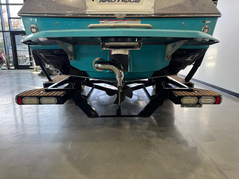 Slide: The Image of Nautique Super Air Nautique G23 2019 - 7