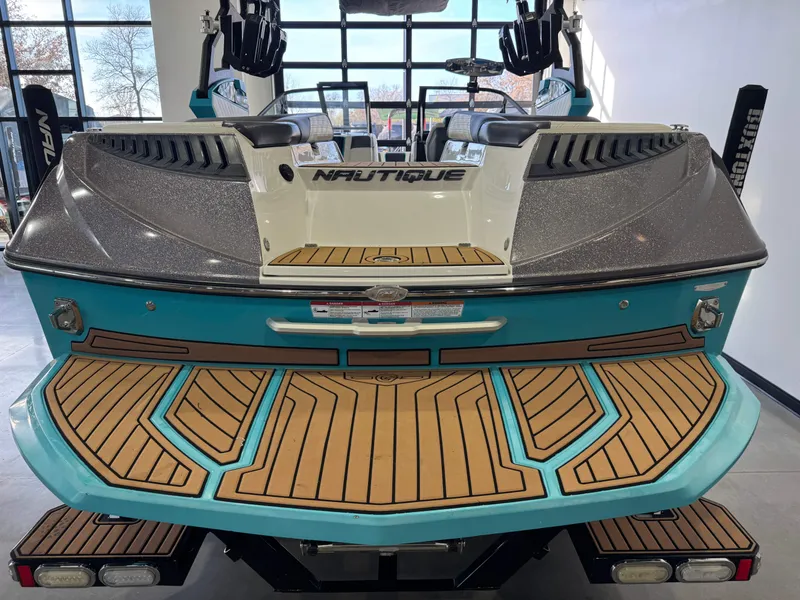 Slide: The Image of Nautique Super Air Nautique G23 2019 - 8