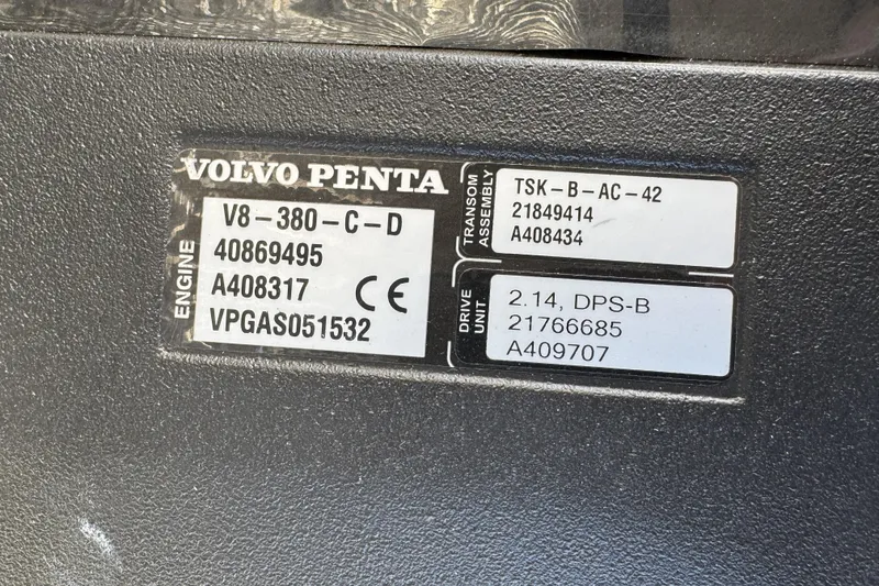 Slide: The Image of Volvo Penta engine label on 2016 Chris-Craft Corsair 25 boat. - 37