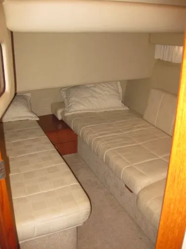 Slide: The Image of Sea Ray 400 Sedan Bridge 2000 - 5