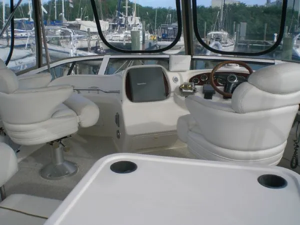 Slide: The Image of Sea Ray 400 Sedan Bridge 2000 - 8