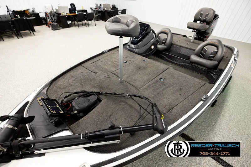Slide: The Image of 2021 Ntiro Z17 fishing boat with seating and equipment in showroom. - 9