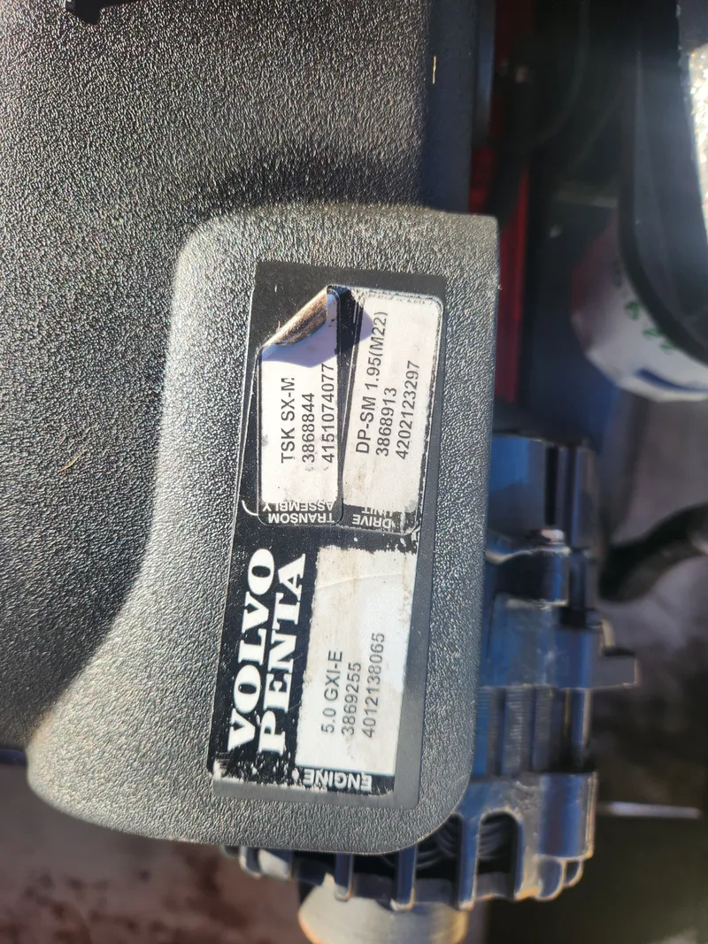 Slide: The Image of Volvo Penta engine label on a 2005 Four Winns 214 Funship. - 13