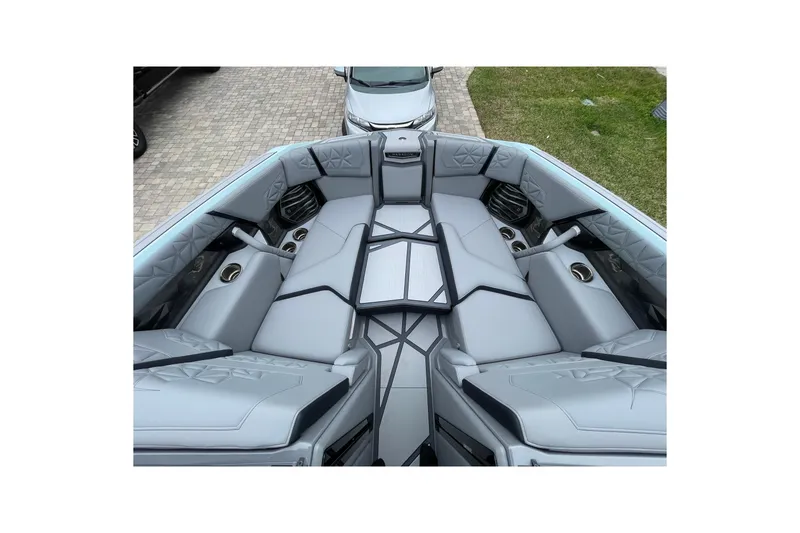 Slide: The Image of Luxurious interior of 2025 Nautique Super Air Nautique G23 Paragon boat. - 19