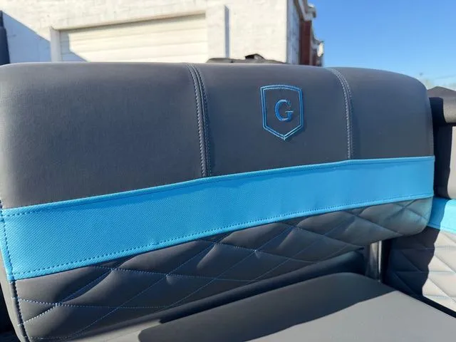 Slide: The Image of Godfrey Monaco 235 SFL Tritoon - Yamaha 300 2026 - 16