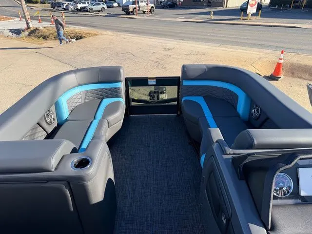 Slide: The Image of Godfrey Monaco 235 SFL Tritoon - Yamaha 300 2026 - 8