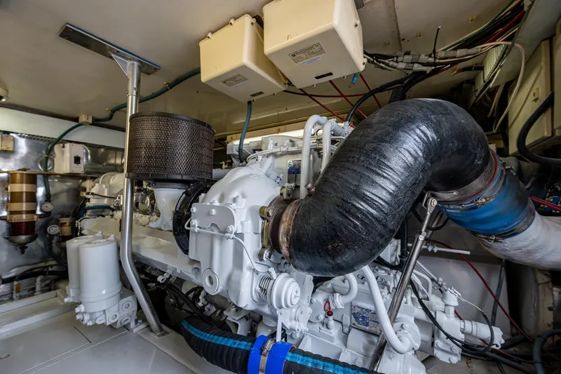 Slide: The Image of Ocean 60 Convertible 1999 - 52