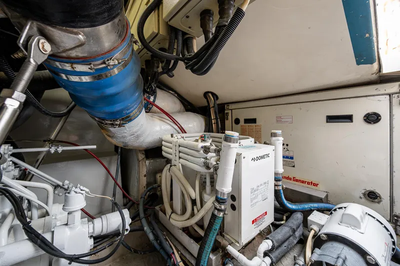 Slide: The Image of Ocean 60 Convertible 1999 - 56