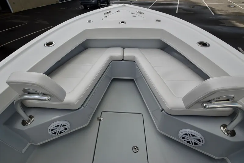Slide: The Image of Pair Customs 24 Center Console DV 2023 - 7