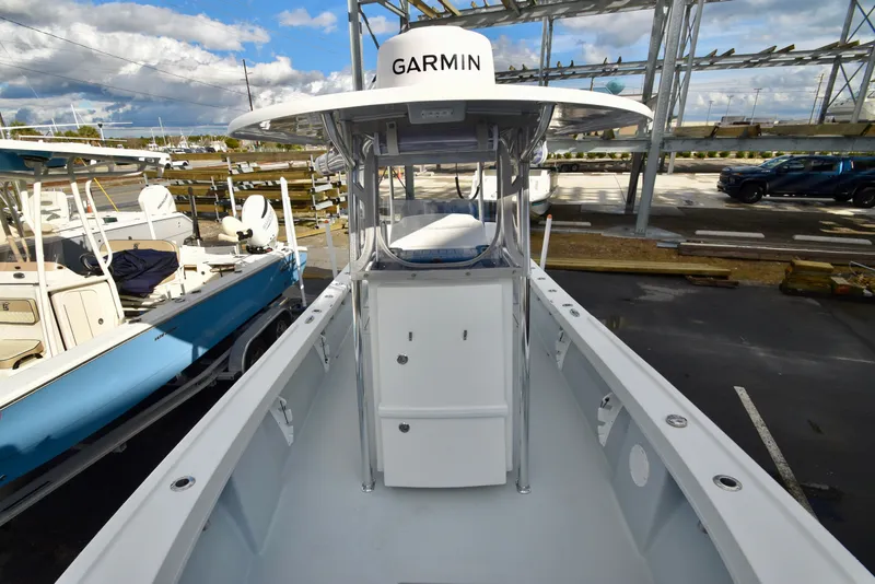 Slide: The Image of Pair Customs 24 Center Console DV 2023 - 9