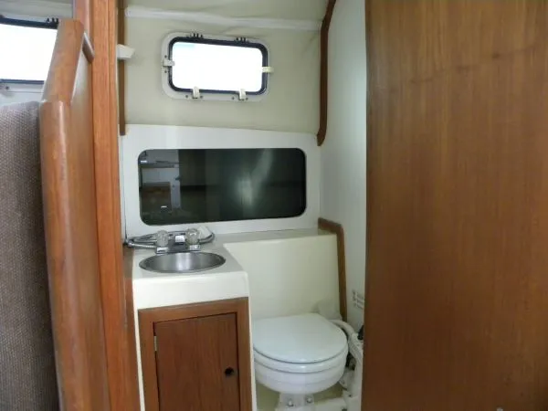 Slide: The Image of Albin 27Aft Cabin 1987 - 8