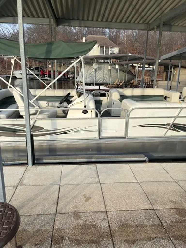 Slide: The Image of PlayCraft Ultra 2004 - 6