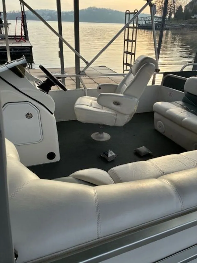 Slide: The Image of PlayCraft Ultra 2004 - 7