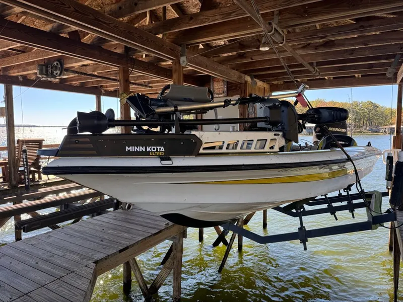 Slide: The Image of Legend Alpha 211 Dcx 2008 - 0