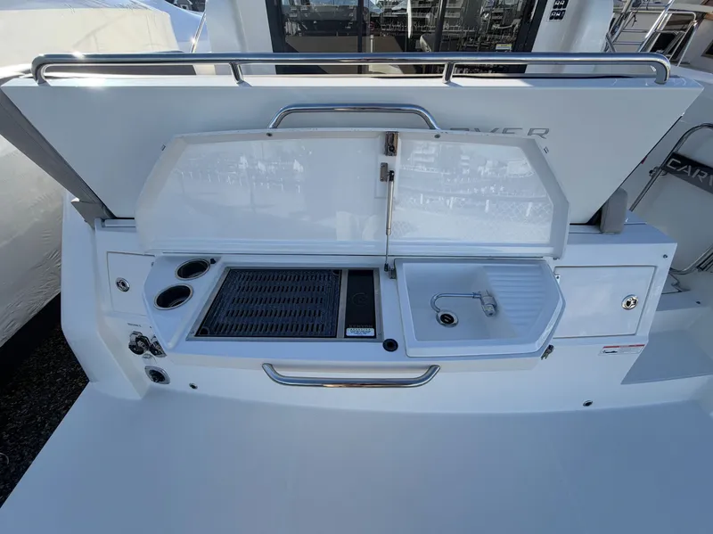 Slide: The Image of Carver Yachts C34 Coupe 2019 - 14