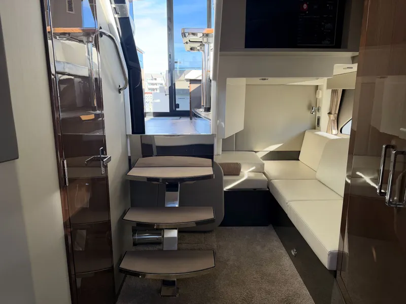 Slide: The Image of Carver Yachts C34 Coupe 2019 - 8