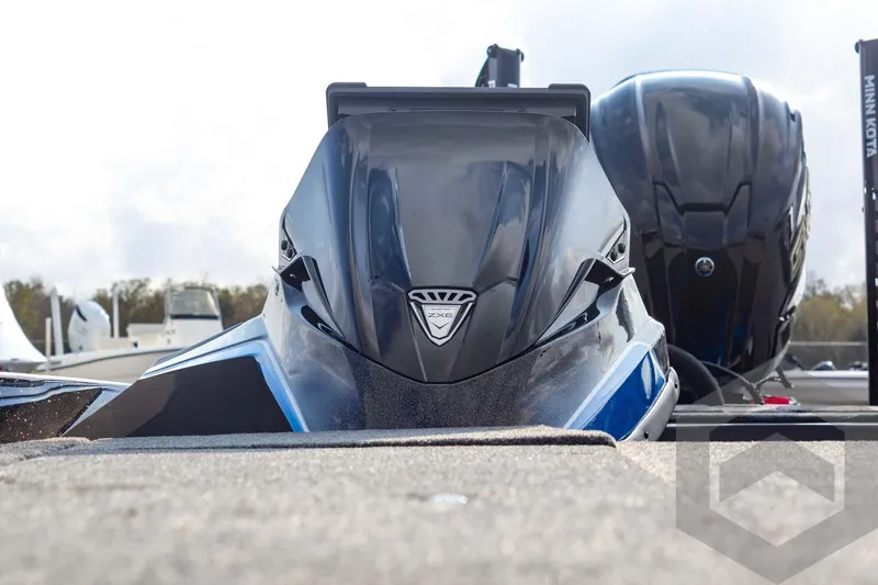 Slide: The Image of 2026 Skeeter ZXE21 boat with sleek design and modern features. - 31