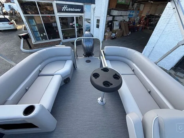 Slide: The Image of Godfrey Sweetwater 2286 SBX - 150 HP Yamaha 2026 - 7