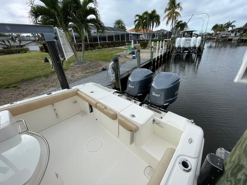 Slide: The Image of Key West Billistic 281 Center Console 2018 - 11