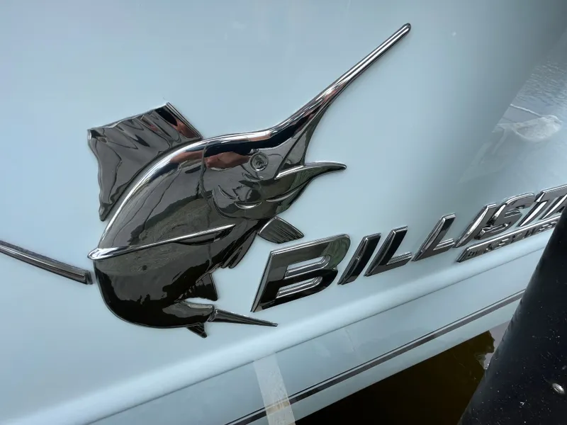 Slide: The Image of Key West Billistic 281 Center Console 2018 - 19