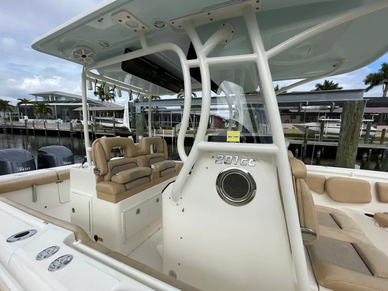 Slide: The Image of Key West Billistic 281 Center Console 2018 - 29