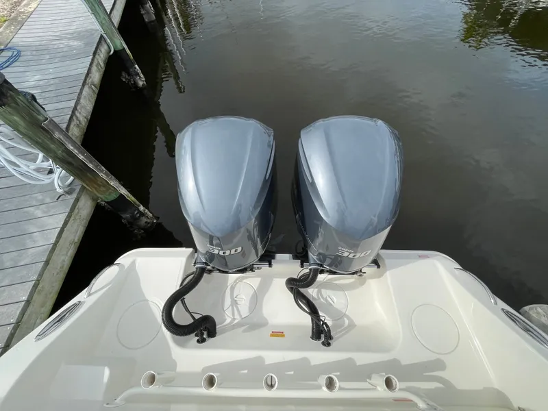 Slide: The Image of Key West Billistic 281 Center Console 2018 - 35