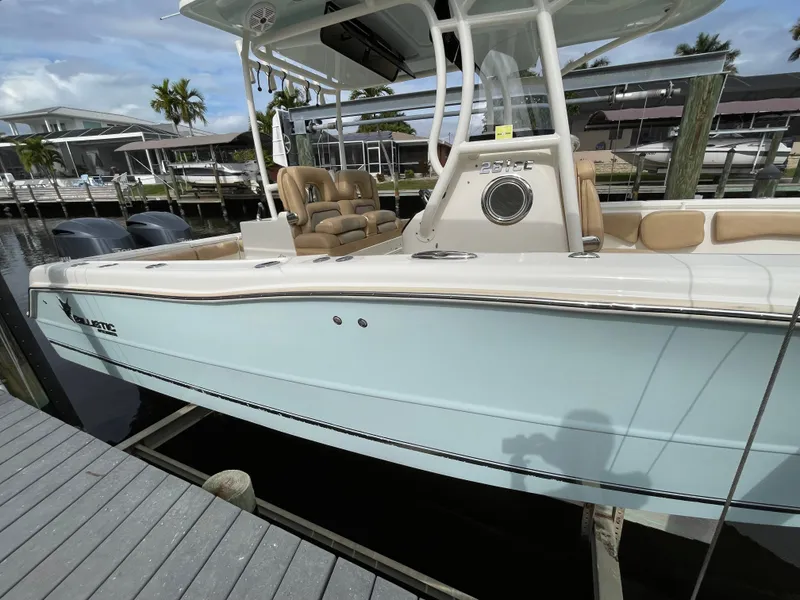 Slide: The Image of Key West Billistic 281 Center Console 2018 - 39