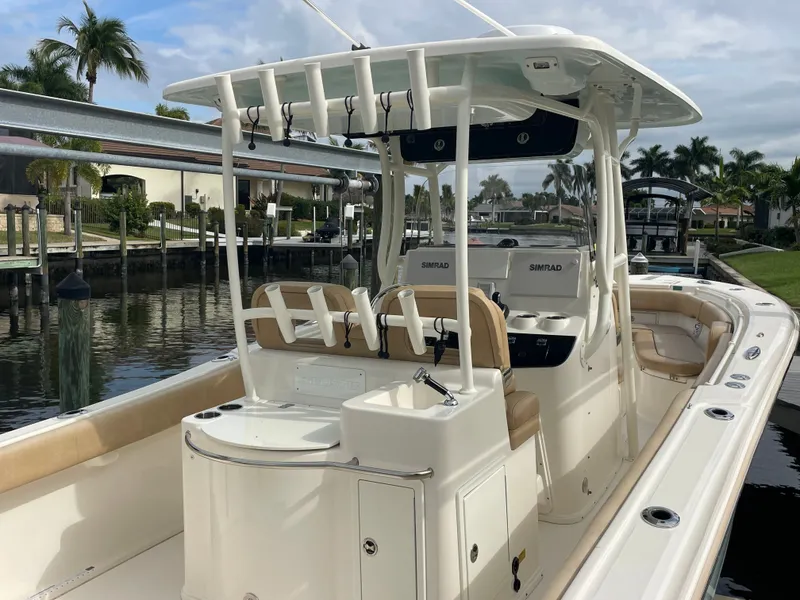 Slide: The Image of Key West Billistic 281 Center Console 2018 - 40