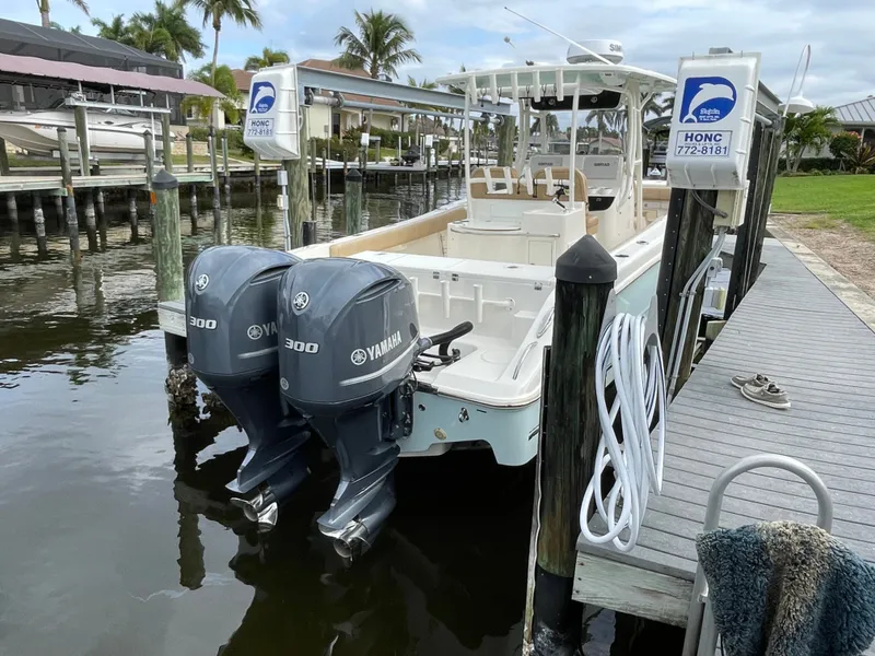 Slide: The Image of Key West Billistic 281 Center Console 2018 - 42