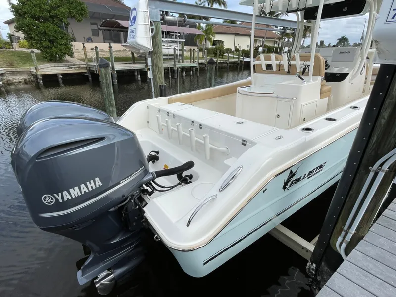 Slide: The Image of Key West Billistic 281 Center Console 2018 - 5