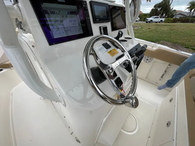 Slide: The Image of Key West Billistic 281 Center Console 2018 - 62