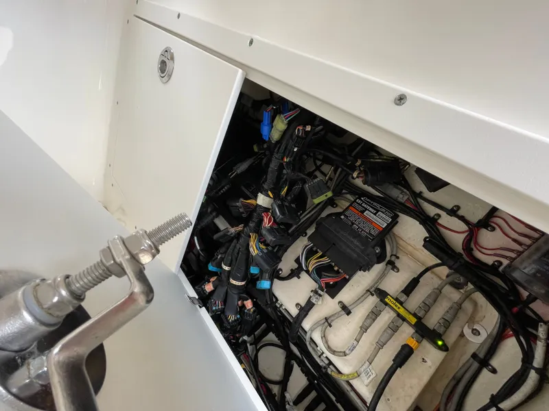 Slide: The Image of Key West Billistic 281 Center Console 2018 - 64