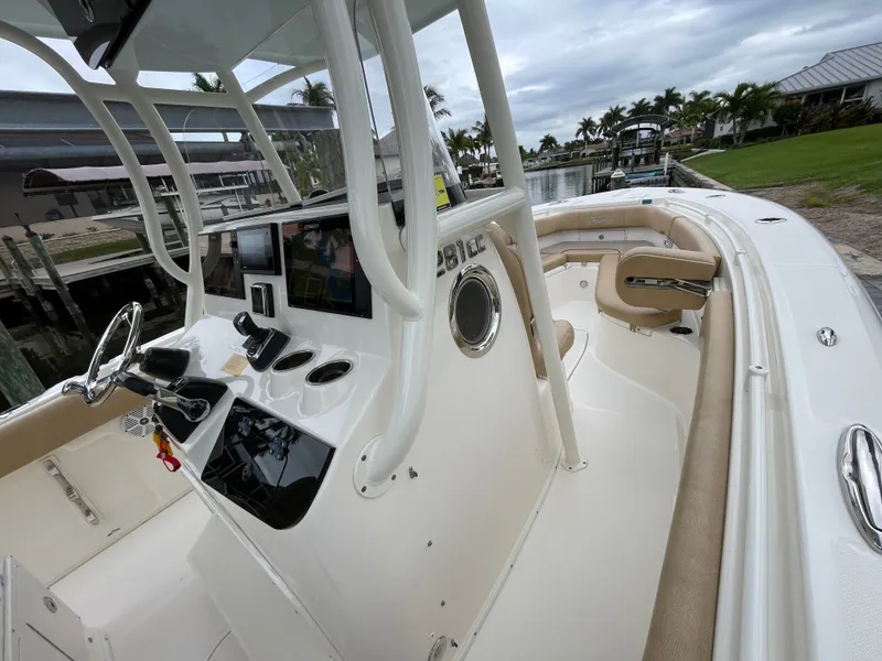 Slide: The Image of Key West Billistic 281 Center Console 2018 - 93