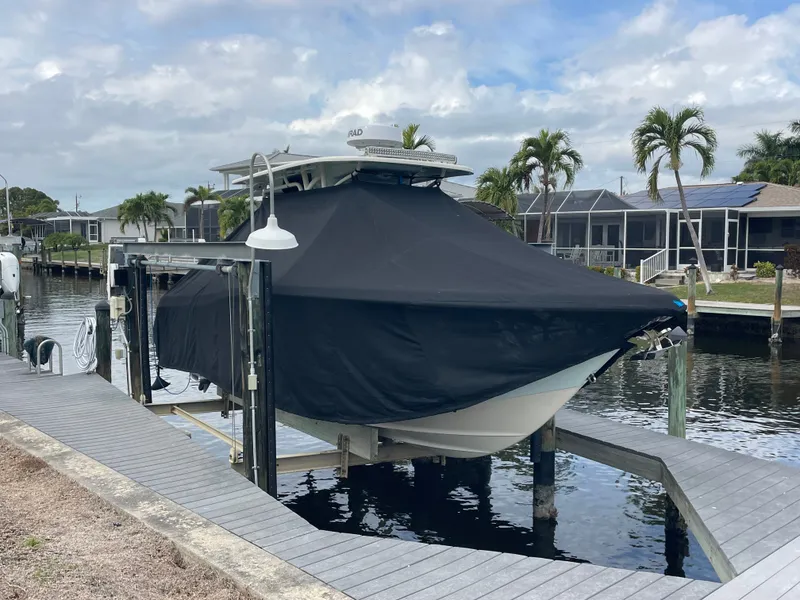 Slide: The Image of Key West Billistic 281 Center Console 2018 - 98