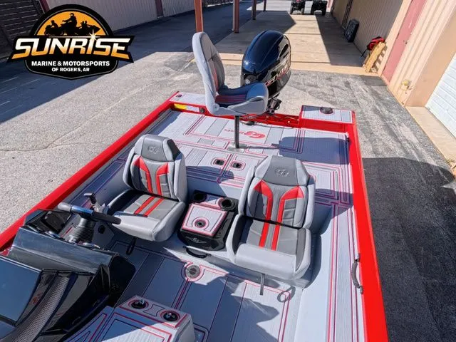 Slide: The Image of G3 Sportsman 1810 SE 2026 - 17