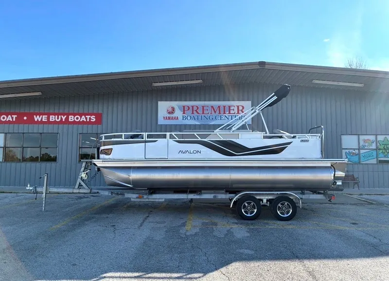 Slide: The Image of Avalon Venture 85 Quad Fish - 21' 2026 - 23