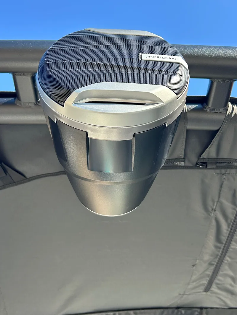 Slide: The Image of MasterCraft XT22 2026 - 35