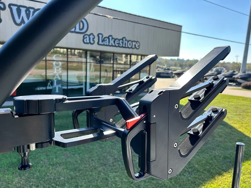 Slide: The Image of MasterCraft XT22 2026 - 36