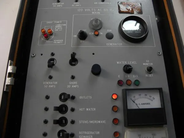 Slide: The Image of Sea Ray 34 Sundancer 1989 - 7